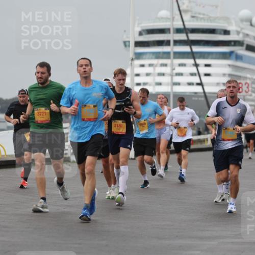 13.09.2026 - Kiel Lauf Andreas Tolksdorf http://msf.ph/oto/10480486 13.09.2026 11:54:32 Kiellinie 6641, 3721, 39, 3181, 5985, 83 meine-sportfotos.de