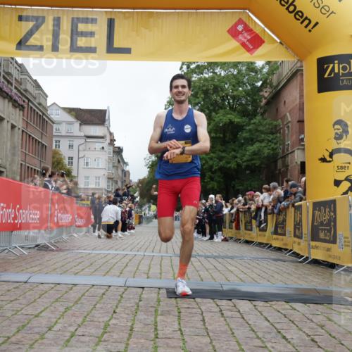 13.09.2026 - Kiel Lauf Yannick Fuchs http://msf.ph/oto/10484774 13.09.2026 10:22:48 Ziel 5326, 5603, 151, 4621, 8240, 8708, 9678, 4621, 8708 meine-sportfotos.de