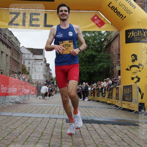 13.09.2026 - Kiel Lauf Yannick Fuchs http://msf.ph/oto/10484780 13.09.2026 10:22:49 Ziel 5326, 5603, 151, 4621, 5603, 8240, 9678, 4621, 8708 meine-sportfotos.de