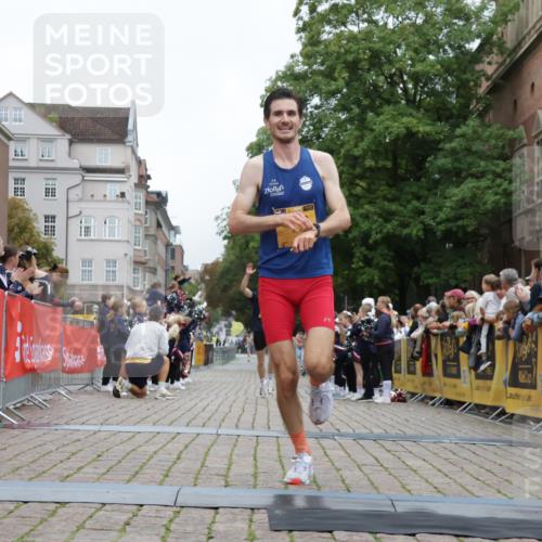 13.09.2026 - Kiel Lauf Yannick Fuchs http://msf.ph/oto/10487073 13.09.2026 10:22:48 Ziel 5326, 5603, 151, 4621, 8240, 8708, 9678, 4621, 8708 meine-sportfotos.de