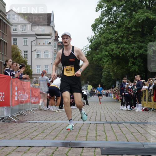 13.09.2026 - Kiel Lauf Yannick Fuchs http://msf.ph/oto/10487165 13.09.2026 10:23:54 Ziel 716, 2937, 4645, 6302, 6018, 6433, 7195, 3465, 4645, 8809 meine-sportfotos.de
