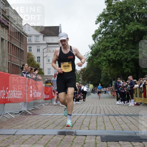 13.09.2026 - Kiel Lauf Yannick Fuchs http://msf.ph/oto/10487167 13.09.2026 10:23:54 Ziel 716, 2937, 4645, 6302, 6018, 6433, 7195, 3465, 4645, 8809 meine-sportfotos.de