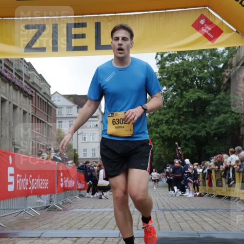 13.09.2026 - Kiel Lauf Yannick Fuchs http://msf.ph/oto/10487176 13.09.2026 10:24:03 Ziel 6433, 716, 2937, 2664, 6018, 7195, 9298, 11647, 6302 meine-sportfotos.de