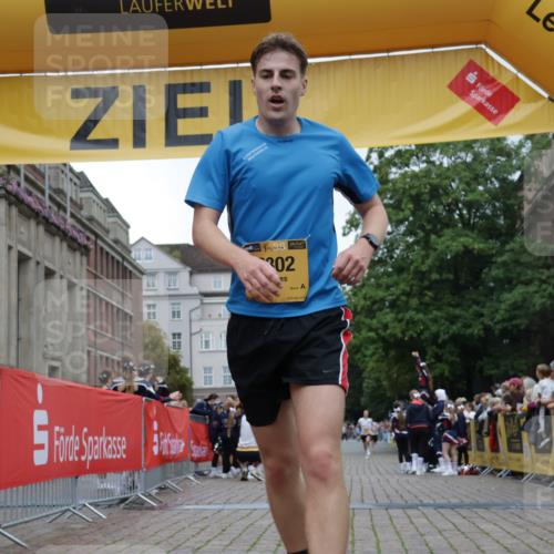 13.09.2026 - Kiel Lauf Yannick Fuchs http://msf.ph/oto/10487177 13.09.2026 10:24:03 Ziel 6433, 716, 2937, 2664, 6018, 7195, 9298, 11647, 6302 meine-sportfotos.de