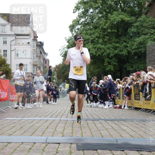 13.09.2026 - Kiel Lauf Yannick Fuchs http://msf.ph/oto/10487195 13.09.2026 10:24:13 Ziel 2664, 6018, 6433, 7195, 9298, 2937, 4199, 7457, 11647, 716, 2937 meine-sportfotos.de