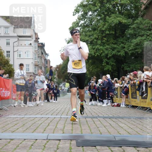 13.09.2026 - Kiel Lauf Yannick Fuchs http://msf.ph/oto/10487196 13.09.2026 10:24:13 Ziel 2664, 6018, 6433, 7195, 9298, 2937, 4199, 7457, 11647, 716, 2937 meine-sportfotos.de