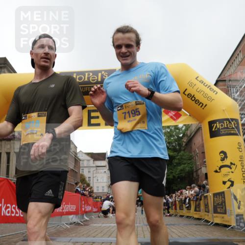 13.09.2026 - Kiel Lauf Yannick Fuchs http://msf.ph/oto/10487217 13.09.2026 10:24:48 Ziel 2158, 2501, 7233, 11798, 2664, 4199, 7457, 9298, 11647, 6174, 7069, 8656, 2664, 6018, 6433, 7195 meine-sportfotos.de