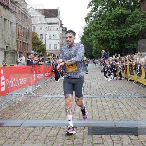 13.09.2026 - Kiel Lauf Yannick Fuchs http://msf.ph/oto/10487240 13.09.2026 10:25:06 Ziel 6174, 7069, 8656, 2158, 2501, 7069, 7233, 11798, 4858, 6958, 4199, 7457 meine-sportfotos.de