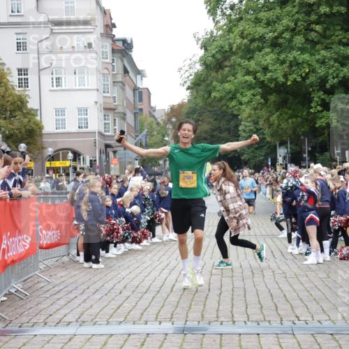 13.09.2026 - Kiel Lauf Yannick Fuchs http://msf.ph/oto/10487245 13.09.2026 10:25:14 Ziel 4858, 2158, 2501, 6174, 7069, 7233, 8656, 11798, 6958, 8566, 10095, 2501 meine-sportfotos.de