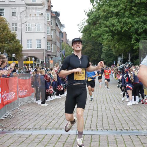 13.09.2026 - Kiel Lauf Yannick Fuchs http://msf.ph/oto/10487255 13.09.2026 10:25:24 Ziel 4858, 6958, 10095, 6174, 7069, 7233, 8656, 11798, 2084, 2107, 6585, 7377, 8566, 8643, 2158, 11798 meine-sportfotos.de