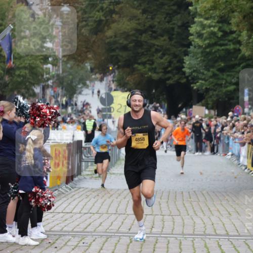 13.09.2026 - Kiel Lauf Yannick Fuchs http://msf.ph/oto/10487276 13.09.2026 10:25:47 Ziel 1625, 2084, 2107, 4463, 6585, 8643, 4858, 6958, 7377, 8566, 10095, 4167, 5001, 7595, 9077, 10850 meine-sportfotos.de