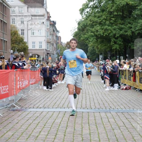 13.09.2026 - Kiel Lauf Yannick Fuchs http://msf.ph/oto/10487299 13.09.2026 10:26:11 Ziel 4167, 5001, 7294, 7595, 11169, 11348, 1625, 2084, 2107, 4167, 4463, 6585, 7377, 8643, 9077, 10850, 10034, 10964, 6585, 7377, 8566 meine-sportfotos.de