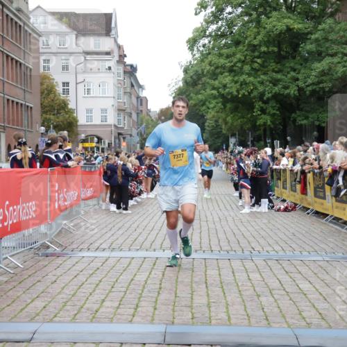 13.09.2026 - Kiel Lauf Yannick Fuchs http://msf.ph/oto/10487300 13.09.2026 10:26:11 Ziel 4167, 5001, 7294, 7595, 11169, 11348, 1625, 2084, 2107, 4167, 4463, 6585, 7377, 8643, 9077, 10850, 10034, 10964, 6585, 7377, 8566 meine-sportfotos.de