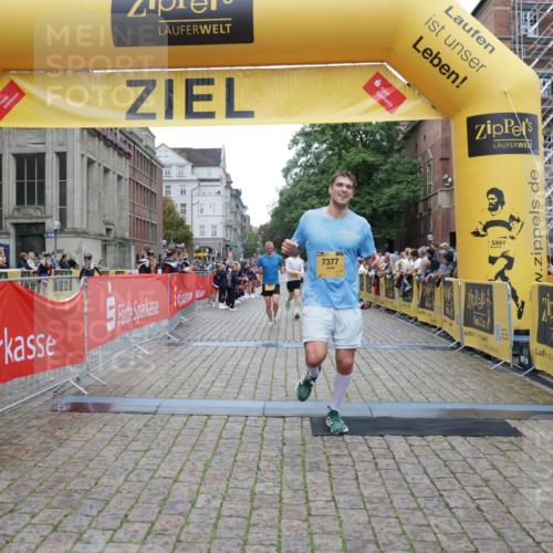13.09.2026 - Kiel Lauf Yannick Fuchs http://msf.ph/oto/10487303 13.09.2026 10:26:12 Ziel 5001, 7294, 7595, 11169, 11348, 1625, 2084, 2107, 4167, 4463, 6585, 8643, 9077, 10850, 10034, 10964, 2107, 6585, 7377, 8566 meine-sportfotos.de