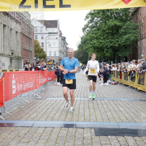 13.09.2026 - Kiel Lauf Yannick Fuchs http://msf.ph/oto/10487305 13.09.2026 10:26:14 Ziel 5001, 7294, 7595, 11169, 11348, 1625, 2084, 2107, 4167, 4463, 6585, 7595, 8643, 9077, 10850, 10034, 10964, 2084, 2107, 6585, 7377 meine-sportfotos.de