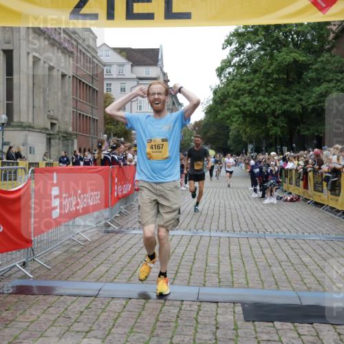 13.09.2026 - Kiel Lauf Yannick Fuchs http://msf.ph/oto/10487337 13.09.2026 10:26:37 Ziel 1102, 2244, 4278, 5001, 7294, 7595, 10034, 10964, 11169, 11348, 1717, 3945, 5484, 6509, 12421, 4167, 7595, 9077, 10850 meine-sportfotos.de