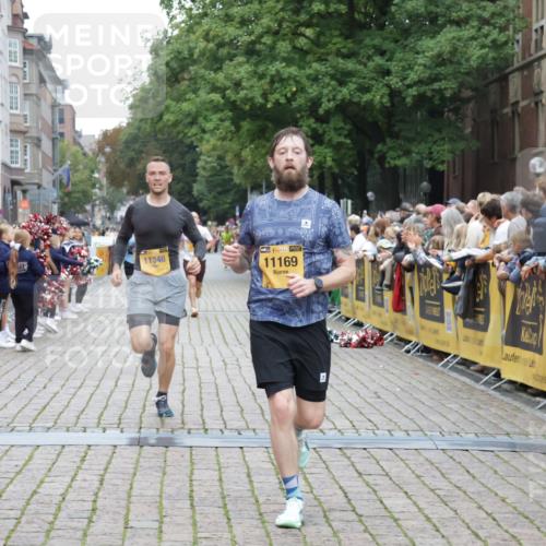 13.09.2026 - Kiel Lauf Yannick Fuchs http://msf.ph/oto/10487346 13.09.2026 10:26:44 Ziel 1102, 1717, 2244, 4278, 7294, 10034, 10964, 11169, 11348, 601, 3945, 5484, 6509, 9105, 12421, 12699, 12738, 5001, 7595, 11169, 11348 meine-sportfotos.de
