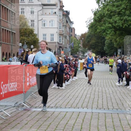 13.09.2026 - Kiel Lauf Yannick Fuchs http://msf.ph/oto/10487357 13.09.2026 10:26:52 Ziel 1717, 3945, 5484, 6509, 12421, 1102, 2244, 4278, 10034, 10964, 601, 1773, 1800, 9105, 12699, 12738, 7294, 11348 meine-sportfotos.de