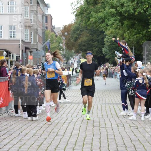 13.09.2026 - Kiel Lauf Yannick Fuchs http://msf.ph/oto/10487367 13.09.2026 10:27:09 Ziel 601, 1773, 1800, 9089, 9105, 12699, 12738, 1102, 1717, 2244, 3945, 4278, 5484, 6509, 12421, 1189, 1498, 6156, 8846, 10435, 10784, 2244, 4278 meine-sportfotos.de
