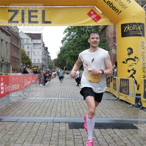 13.09.2026 - Kiel Lauf Yannick Fuchs http://msf.ph/oto/10487379 13.09.2026 10:27:27 Ziel 1189, 1498, 4564, 6156, 8846, 10784, 601, 1773, 1800, 5484, 6509, 9089, 9105, 10435, 12699, 12738, 531, 5080, 8276, 9835, 1717, 3945, 12421 meine-sportfotos.de