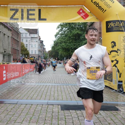 13.09.2026 - Kiel Lauf Yannick Fuchs http://msf.ph/oto/10487380 13.09.2026 10:27:27 Ziel 1189, 1498, 4564, 6156, 8846, 10784, 601, 1773, 1800, 5484, 6509, 9089, 9105, 10435, 12699, 12738, 531, 5080, 8276, 9835, 1717, 3945, 12421 meine-sportfotos.de