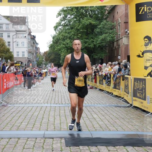 13.09.2026 - Kiel Lauf Yannick Fuchs http://msf.ph/oto/10487402 13.09.2026 10:27:42 Ziel 531, 4564, 5080, 8276, 9835, 1189, 1498, 1773, 1800, 4564, 6156, 8846, 9089, 10435, 10784, 2226, 5124, 5513, 6621, 8919, 10520, 11062, 601, 1773, 1800, 9105, 12699, 12738 meine-sportfotos.de