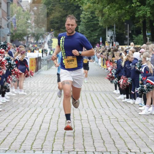 13.09.2026 - Kiel Lauf Yannick Fuchs http://msf.ph/oto/10487411 13.09.2026 10:27:47 Ziel 531, 5080, 5513, 8276, 8919, 11062, 1189, 1498, 4564, 6156, 8846, 9089, 9835, 10435, 10784, 2226, 2303, 3199, 5124, 6621, 10520, 10906, 11744, 1773, 1800, 9089 meine-sportfotos.de