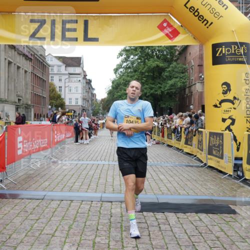 13.09.2026 - Kiel Lauf Yannick Fuchs http://msf.ph/oto/10487421 13.09.2026 10:27:52 Ziel 5513, 6621, 8919, 10520, 11062, 531, 1189, 1498, 4564, 5080, 6156, 8276, 8846, 9835, 10784, 754, 2181, 2226, 2303, 2814, 3199, 4814, 5124, 10906, 11744, 1773, 8846, 9089, 10435 meine-sportfotos.de