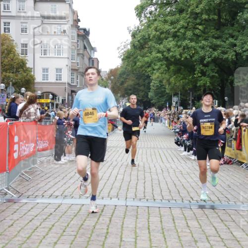 13.09.2026 - Kiel Lauf Yannick Fuchs http://msf.ph/oto/10487424 13.09.2026 10:27:55 Ziel 5124, 5513, 6621, 8919, 10520, 11062, 531, 1189, 1498, 4564, 5080, 6156, 8276, 8846, 9835, 10784, 754, 2181, 2226, 2303, 2814, 3199, 4814, 10468, 10906, 11744, 1189, 8846, 9089, 10435, 10784 meine-sportfotos.de