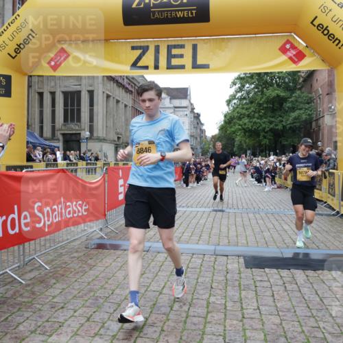 13.09.2026 - Kiel Lauf Yannick Fuchs http://msf.ph/oto/10487427 13.09.2026 10:27:56 Ziel 5124, 5513, 6621, 8919, 10520, 11062, 531, 1189, 1498, 4564, 5080, 6156, 8276, 9835, 10784, 754, 2181, 2226, 2303, 2814, 3199, 3518, 4814, 10468, 10906, 11744, 12745, 1189, 8846, 9089, 10435, 10784 meine-sportfotos.de