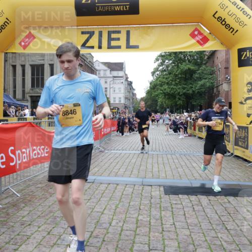 13.09.2026 - Kiel Lauf Yannick Fuchs http://msf.ph/oto/10487429 13.09.2026 10:27:56 Ziel 5124, 5513, 6621, 8919, 10520, 11062, 531, 1189, 1498, 4564, 5080, 6156, 8276, 9835, 10784, 754, 2181, 2226, 2303, 2814, 3199, 3518, 4814, 10468, 10906, 11744, 12745, 1189, 8846, 9089, 10435, 10784 meine-sportfotos.de