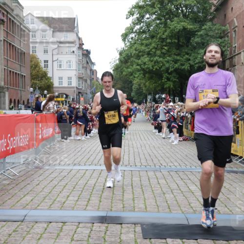 13.09.2026 - Kiel Lauf Yannick Fuchs http://msf.ph/oto/10487432 13.09.2026 10:28:03 Ziel 754, 2226, 2303, 3199, 5124, 6621, 10520, 10906, 11744, 531, 1498, 4564, 5080, 5513, 6156, 8276, 8919, 9835, 11062, 2181, 2814, 3518, 4814, 10260, 10468, 12745, 1189, 1498, 6156, 10784 meine-sportfotos.de