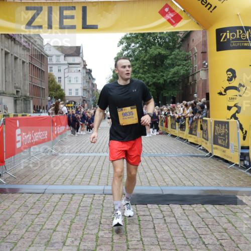 13.09.2026 - Kiel Lauf Yannick Fuchs http://msf.ph/oto/10487442 13.09.2026 10:28:09 Ziel 754, 2181, 2226, 2303, 2814, 3199, 4814, 5124, 10468, 10906, 11744, 531, 5080, 5513, 6621, 8276, 8919, 10520, 11062, 2072, 3518, 6421, 7484, 10260, 12745, 1498, 4564, 6156, 9835 meine-sportfotos.de
