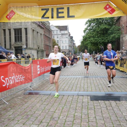 13.09.2026 - Kiel Lauf Yannick Fuchs http://msf.ph/oto/10487445 13.09.2026 10:28:15 Ziel 754, 2181, 2814, 3518, 4814, 10468, 10906, 11744, 12745, 2226, 2303, 3199, 5080, 5124, 5513, 6621, 8276, 8919, 10520, 11062, 11744, 571, 2072, 2606, 3825, 6421, 6673, 7484, 8426, 10260, 11789, 531, 5080, 8276, 9835 meine-sportfotos.de