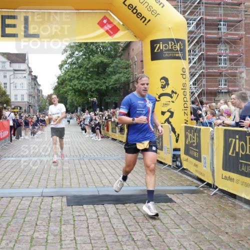 13.09.2026 - Kiel Lauf Yannick Fuchs http://msf.ph/oto/10487448 13.09.2026 10:28:16 Ziel 754, 2181, 2814, 3518, 4814, 10468, 10906, 12745, 2226, 2303, 3199, 5124, 5513, 6621, 8276, 8919, 10520, 10906, 11062, 11744, 571, 1558, 2072, 2606, 3825, 6421, 6673, 7484, 8426, 10260, 11789, 531, 5080, 8276 meine-sportfotos.de