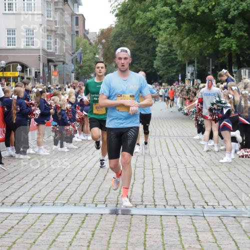 13.09.2026 - Kiel Lauf Yannick Fuchs http://msf.ph/oto/10487461 13.09.2026 10:28:22 Ziel 3518, 7484, 10260, 10468, 12745, 754, 2181, 2226, 2303, 2814, 3199, 4814, 5124, 5513, 6621, 8919, 10520, 10906, 11062, 11744, 571, 760, 1558, 2072, 2606, 3825, 4356, 6421, 6673, 8426, 11701, 11789, 5080, 5513, 8276, 8919 meine-sportfotos.de