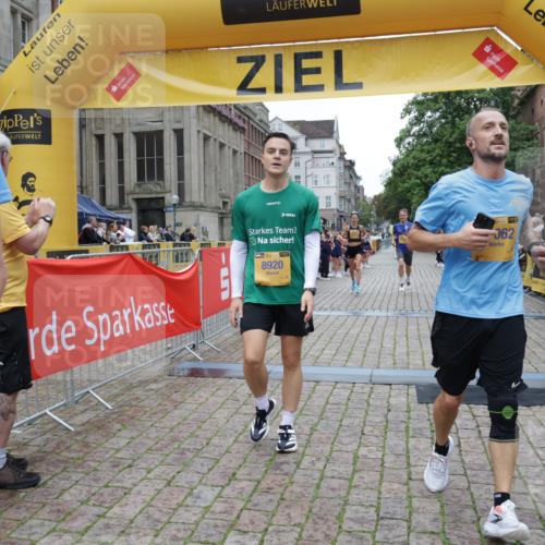 13.09.2026 - Kiel Lauf Yannick Fuchs http://msf.ph/oto/10487469 13.09.2026 10:28:28 Ziel 2072, 2606, 3825, 6421, 6673, 7484, 10260, 754, 2181, 2226, 2303, 2814, 3199, 3518, 4814, 5124, 6621, 10468, 10520, 10906, 11744, 12745, 369, 571, 760, 1558, 3756, 4356, 7096, 7361, 8426, 9704, 11701, 11789, 12308, 5513, 6621, 8919, 10520, 11062 meine-sportfotos.de