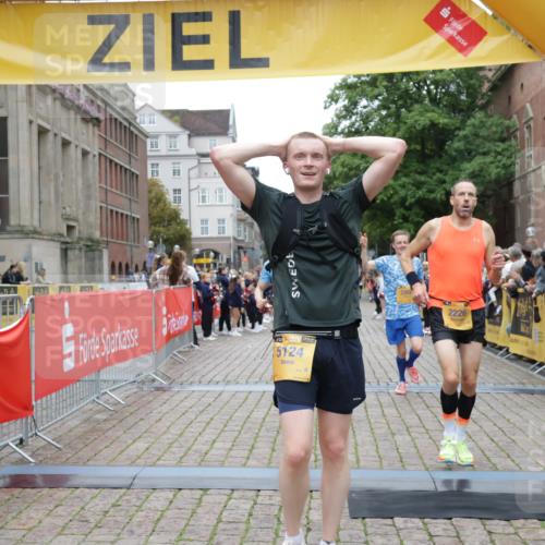 13.09.2026 - Kiel Lauf Yannick Fuchs http://msf.ph/oto/10487488 13.09.2026 10:28:37 Ziel 571, 760, 1558, 2072, 2606, 3825, 4356, 6421, 6673, 8426, 11701, 11789, 754, 2181, 2226, 2303, 2814, 3199, 3518, 4814, 7484, 10260, 10468, 10906, 11744, 12745, 369, 2673, 3756, 4054, 5213, 7096, 7361, 8581, 9704, 11278, 11786, 12308, 2226, 2303, 3199, 5124, 11744 meine-sportfotos.de
