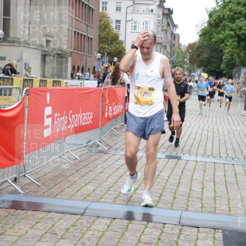 13.09.2026 - Kiel Lauf Yannick Fuchs http://msf.ph/oto/10487561 13.09.2026 10:29:12 Ziel 296, 494, 1514, 1716, 1891, 2152, 3370, 3926, 4190, 4470, 5584, 7426, 8072, 11855, 12125, 369, 760, 2673, 3756, 3951, 4054, 4356, 4410, 5213, 7096, 7361, 8581, 9704, 10163, 10539, 10547, 11278, 11701, 11786, 12308, 408, 878, 1828, 4744, 5143, 9984, 10233, 10358, 10630, 11222, 11462, 11594, 12332, 571, 1558, 2606, 3825, 4356, 6673, 8426, 11789 meine-sportfotos.de