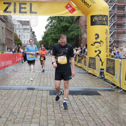 13.09.2026 - Kiel Lauf Yannick Fuchs http://msf.ph/oto/10487580 13.09.2026 10:29:21 Ziel 296, 408, 494, 1828, 1891, 3926, 4744, 5143, 5584, 9984, 10358, 10630, 11222, 11462, 11594, 11855, 12332, 369, 1514, 1716, 2152, 2673, 3370, 3756, 3926, 3951, 4054, 4190, 4410, 4470, 5213, 7096, 7361, 7426, 8072, 8581, 10163, 10539, 10547, 11278, 11786, 12125, 259, 878, 3177, 4336, 6126, 10233, 10624, 12093, 12119, 12675, 369, 760, 3756, 4054, 4356, 7096, 7361, 9704, 11701, 12308 meine-sportfotos.de