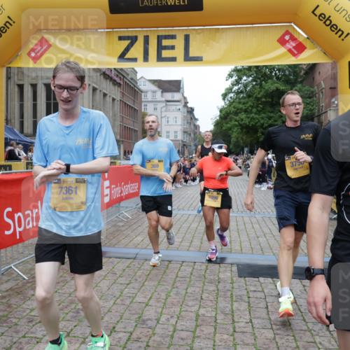 13.09.2026 - Kiel Lauf Yannick Fuchs http://msf.ph/oto/10487583 13.09.2026 10:29:23 Ziel 296, 408, 494, 1828, 1891, 4744, 5143, 5584, 9984, 10233, 10358, 10630, 11222, 11462, 11594, 11855, 12332, 494, 1514, 1716, 1891, 2152, 2673, 3370, 3926, 3951, 4054, 4190, 4410, 4470, 5213, 5584, 7426, 8072, 8581, 10163, 10539, 10547, 11278, 11786, 11855, 12125, 259, 878, 3177, 4336, 6126, 10624, 12093, 12119, 12290, 12675, 369, 760, 3756, 4054, 7096, 7361, 9704, 11701, 11786, 12308 meine-sportfotos.de