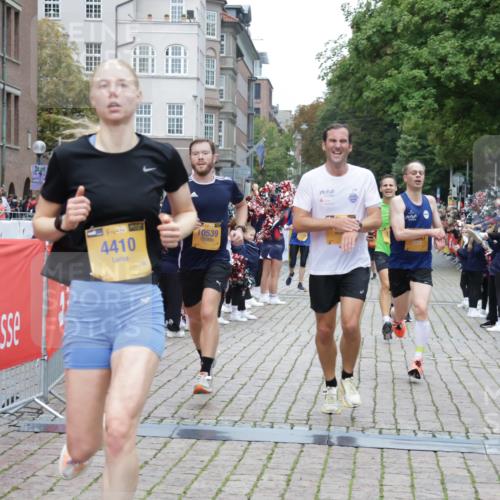 13.09.2026 - Kiel Lauf Yannick Fuchs http://msf.ph/oto/10487619 13.09.2026 10:29:34 Ziel 259, 878, 3177, 4336, 5143, 9984, 10233, 10624, 11222, 11462, 11594, 12093, 12675, 296, 408, 494, 1514, 1716, 1828, 1891, 2152, 3370, 3926, 3951, 4190, 4410, 4470, 4744, 5584, 7426, 8072, 10163, 10358, 10539, 10547, 10630, 11855, 12125, 12332, 5624, 6126, 6169, 8140, 10476, 12119, 12290, 12591, 2673, 3951, 4410, 5213, 8581, 10163, 10539, 10547, 11278 meine-sportfotos.de