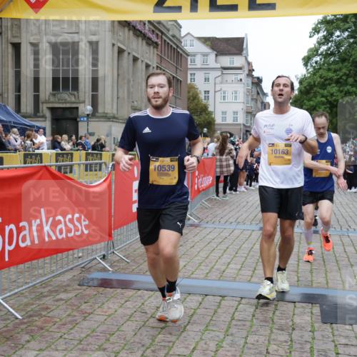 13.09.2026 - Kiel Lauf Yannick Fuchs http://msf.ph/oto/10487629 13.09.2026 10:29:37 Ziel 259, 878, 3177, 4336, 6126, 10233, 10624, 12093, 12119, 12290, 12675, 296, 408, 494, 1514, 1716, 1828, 1891, 2152, 3370, 3926, 4190, 4470, 4744, 5143, 5584, 7426, 8072, 9984, 10233, 10358, 10630, 11222, 11462, 11594, 11855, 12125, 12332, 5624, 6169, 8140, 10476, 12591, 12737, 1514, 2152, 3370, 3951, 4410, 5213, 7426, 8581, 10163, 10539, 10547, 11278 meine-sportfotos.de