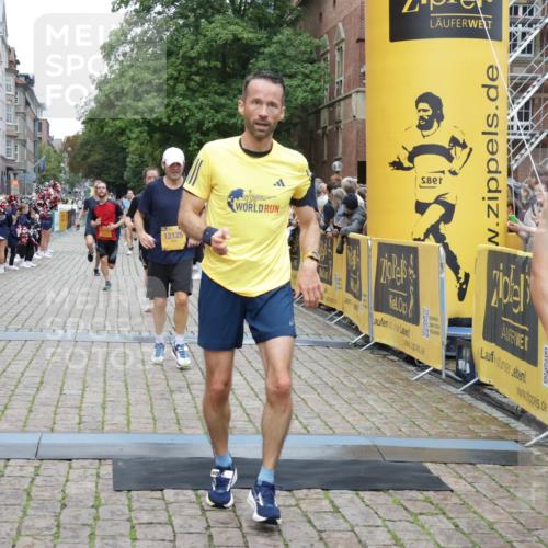 13.09.2026 - Kiel Lauf Yannick Fuchs http://msf.ph/oto/10487643 13.09.2026 10:29:41 Ziel 259, 878, 3177, 4336, 5624, 6126, 6169, 10624, 12093, 12119, 12290, 12591, 12675, 296, 408, 494, 1716, 1828, 1891, 3926, 4190, 4470, 4744, 5143, 5584, 8072, 9984, 10233, 10358, 10630, 11222, 11462, 11594, 11855, 12125, 12332, 5864, 8140, 9584, 10476, 12737, 1514, 1716, 2152, 3370, 3951, 4190, 4410, 4470, 7426, 8072, 10163, 10539, 10547, 12125 meine-sportfotos.de