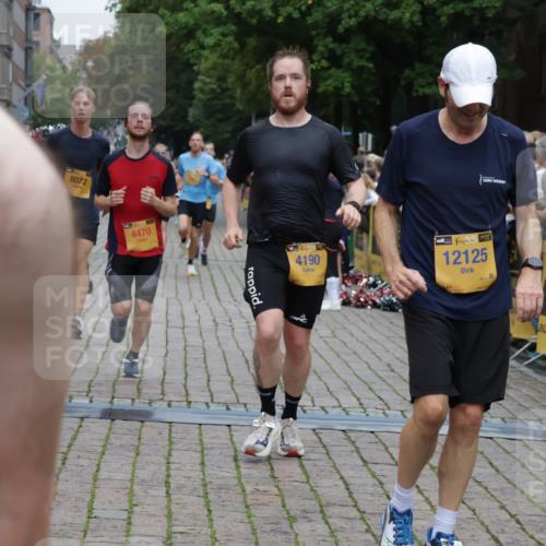 13.09.2026 - Kiel Lauf Yannick Fuchs http://msf.ph/oto/10487645 13.09.2026 10:29:42 Ziel 259, 878, 3177, 4336, 5624, 6126, 6169, 10624, 12093, 12119, 12290, 12591, 12675, 296, 408, 494, 878, 1716, 1828, 1891, 3926, 4190, 4470, 4744, 5143, 5584, 8072, 9984, 10233, 10358, 10630, 11222, 11462, 11594, 11855, 12332, 5864, 8140, 9584, 10476, 12737, 1514, 1716, 2152, 3370, 4190, 4470, 7426, 8072, 10163, 10539, 10547, 12125 meine-sportfotos.de
