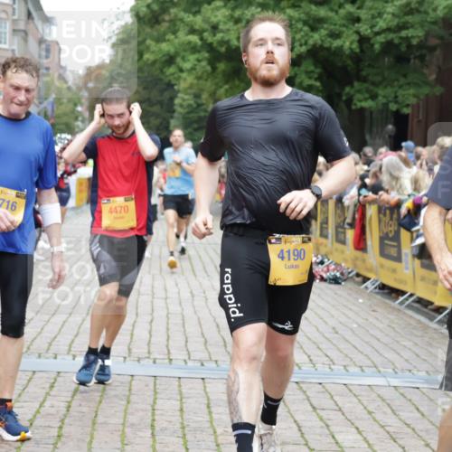 13.09.2026 - Kiel Lauf Yannick Fuchs http://msf.ph/oto/10487646 13.09.2026 10:29:43 Ziel 259, 3177, 4336, 5624, 6126, 6169, 10624, 12093, 12119, 12290, 12591, 12675, 296, 408, 494, 878, 1828, 1891, 3926, 4336, 4470, 4744, 5143, 5584, 8072, 9984, 10233, 10358, 10630, 11222, 11462, 11594, 11855, 12093, 12332, 3826, 5864, 8140, 9584, 10476, 12737, 1514, 1716, 2152, 3370, 3926, 4190, 4470, 7426, 8072, 10163, 10539, 10547, 12125 meine-sportfotos.de