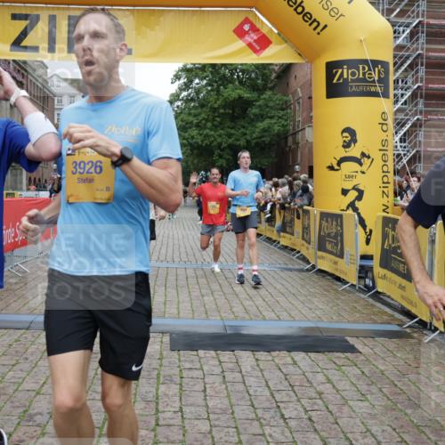 13.09.2026 - Kiel Lauf Yannick Fuchs http://msf.ph/oto/10487665 13.09.2026 10:29:48 Ziel 5624, 6126, 6169, 8140, 12119, 12290, 12591, 259, 296, 408, 494, 878, 1828, 1891, 3177, 4336, 4744, 5143, 5584, 9984, 10233, 10358, 10624, 10630, 11222, 11462, 11594, 11855, 12093, 12332, 12675, 3826, 5082, 5575, 5864, 8582, 9584, 10476, 12737, 296, 494, 1716, 1891, 3926, 4190, 4470, 5584, 8072, 11855, 12125 meine-sportfotos.de