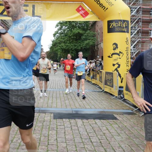 13.09.2026 - Kiel Lauf Yannick Fuchs http://msf.ph/oto/10487666 13.09.2026 10:29:48 Ziel 5624, 6126, 6169, 8140, 12119, 12290, 12591, 259, 296, 408, 494, 878, 1828, 1891, 3177, 4336, 4744, 5143, 5584, 9984, 10233, 10358, 10624, 10630, 11222, 11462, 11594, 11855, 12093, 12332, 12675, 3826, 5082, 5575, 5864, 8582, 9584, 10476, 12737, 296, 494, 1716, 1891, 3926, 4190, 4470, 5584, 8072, 11855, 12125 meine-sportfotos.de