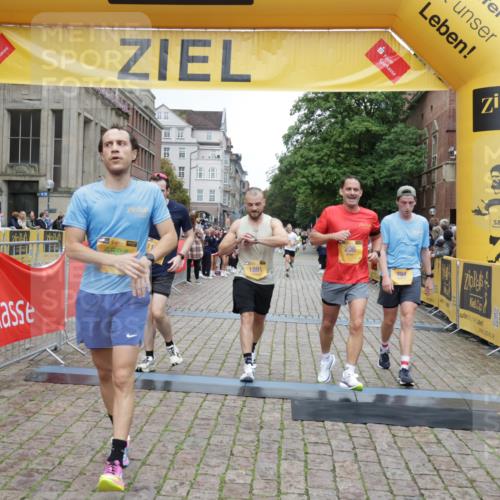 13.09.2026 - Kiel Lauf Yannick Fuchs http://msf.ph/oto/10487670 13.09.2026 10:29:49 Ziel 5624, 6126, 6169, 8140, 10476, 12119, 12290, 12591, 259, 296, 408, 878, 1828, 3177, 4336, 4744, 5143, 9984, 10233, 10358, 10624, 10630, 11222, 11462, 11594, 12093, 12332, 12675, 3826, 5082, 5575, 5864, 7152, 8582, 9584, 12737, 296, 494, 1716, 1891, 3926, 4190, 4470, 5584, 8072, 11855 meine-sportfotos.de
