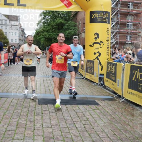 13.09.2026 - Kiel Lauf Yannick Fuchs http://msf.ph/oto/10487673 13.09.2026 10:29:50 Ziel 5624, 6126, 6169, 8140, 10476, 12119, 12290, 12591, 259, 408, 878, 1828, 3177, 4336, 4744, 5143, 9984, 10233, 10358, 10624, 10630, 11222, 11462, 11594, 12093, 12332, 12675, 563, 3826, 5082, 5575, 5864, 7152, 8582, 9584, 12737, 296, 494, 1828, 1891, 3926, 4470, 5584, 8072, 10358, 11855 meine-sportfotos.de